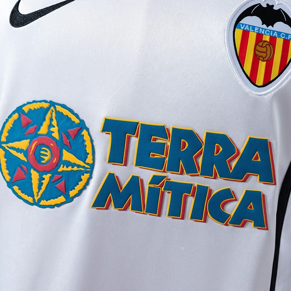 Valencia Jersey 2000-01 Home Retro Football Kit product image 6