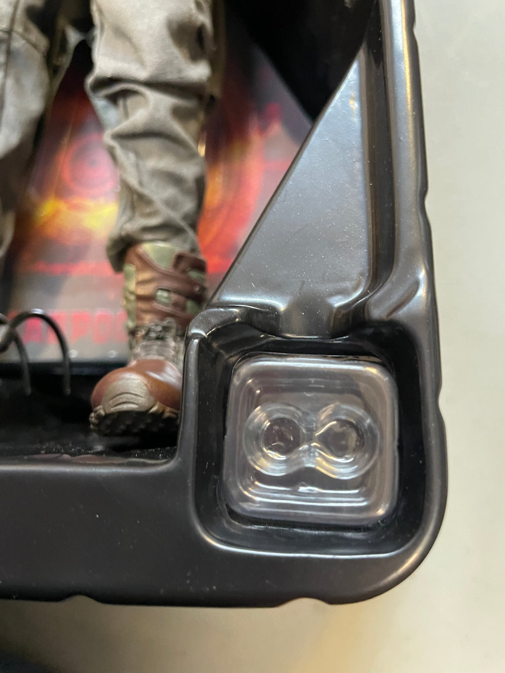 Cable With Exclusive Shield MMS583 1/6 Scale (Deadpool 2, Hot Toys) COMPLETE product image 30, provided for visual reference
