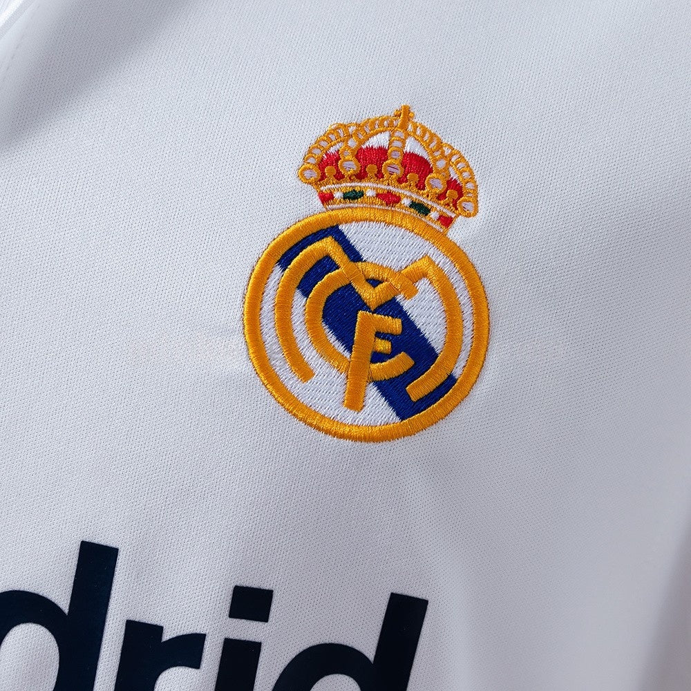 Real Madrid Jersey 2001-02 Retro Home Football Kit product image 5
