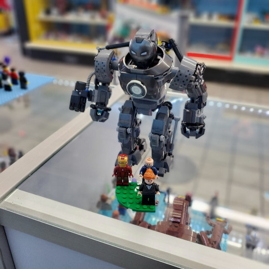 76190 Iron Monger Mayhem (Previously Owned) (Retired) product image 1, provided for visual reference and product detail