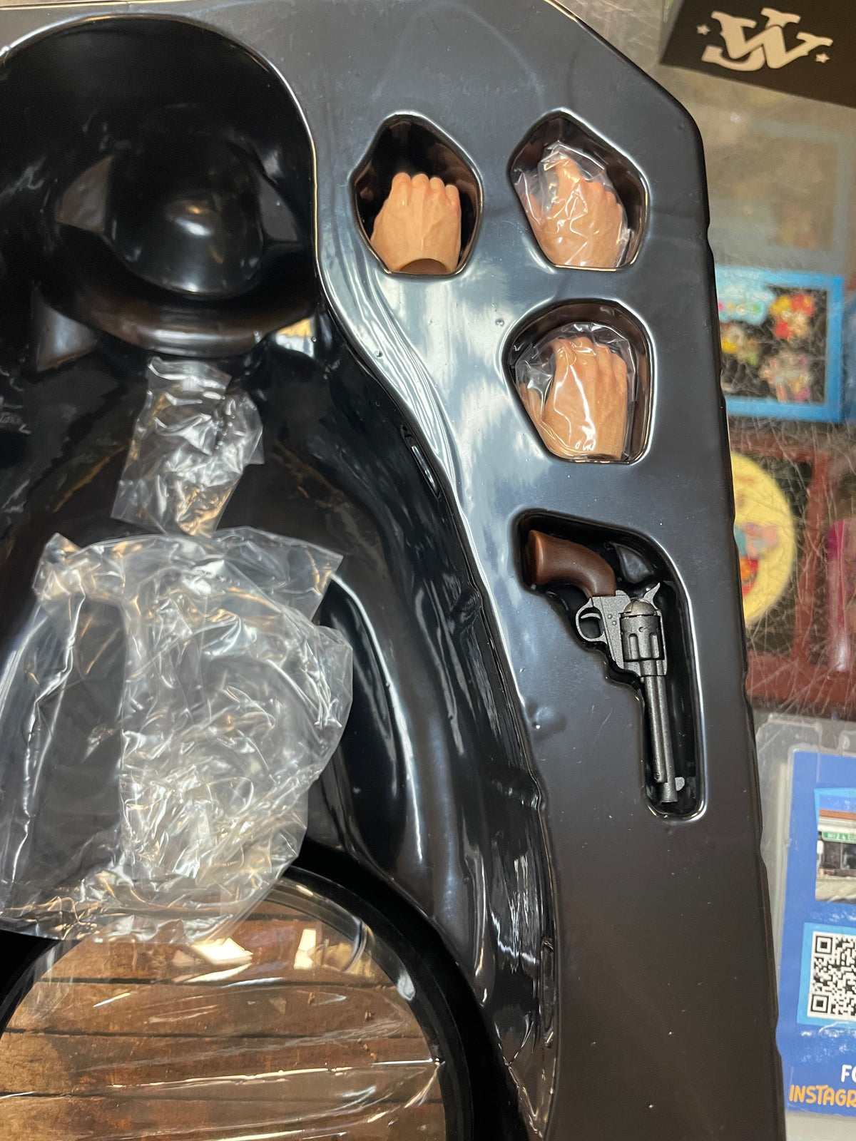 John Wayne The Duke Limited Edition 1/6 Scale (Kaustic Plastik, Infinite Statue) COMPLETE product image 9, provided for