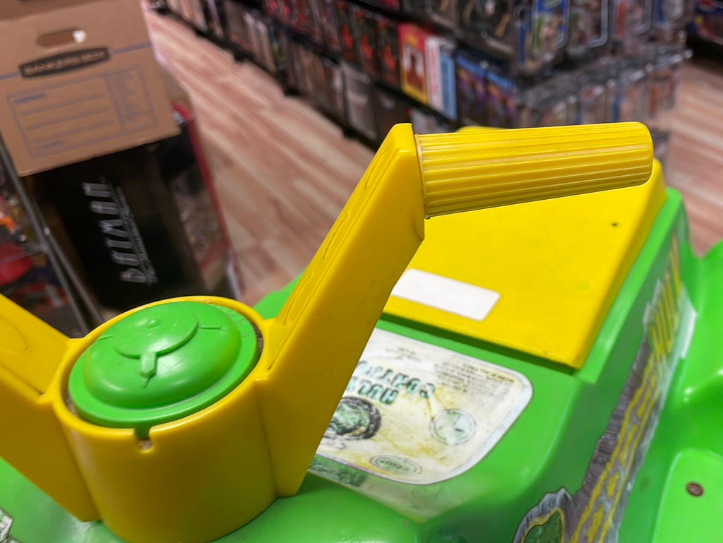 Incredible Hulk Power Mobile Peddle Car (Vintage Marvel, Empire) product image 3, provided for visual reference and product