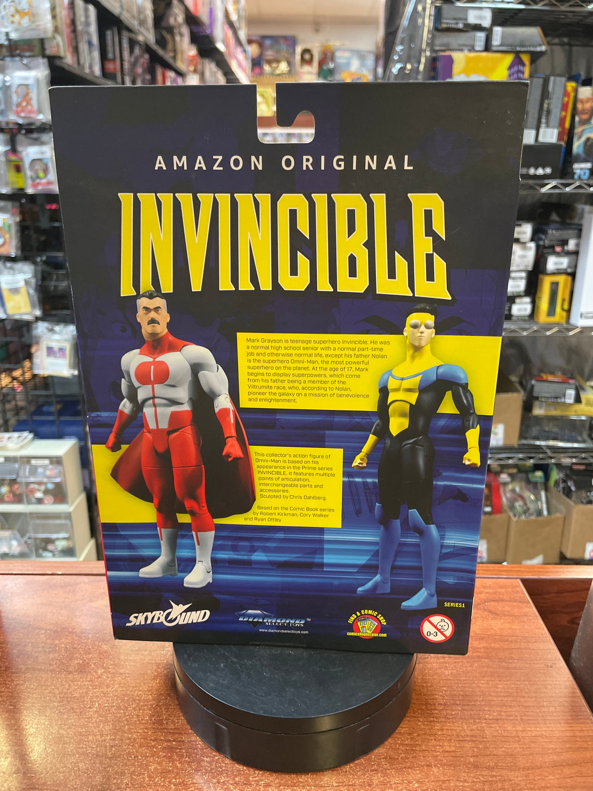 Omni Man -Deluxe- (Invincible, Diamond Select) **NEW** product image 2, provided for visual reference and product detail
