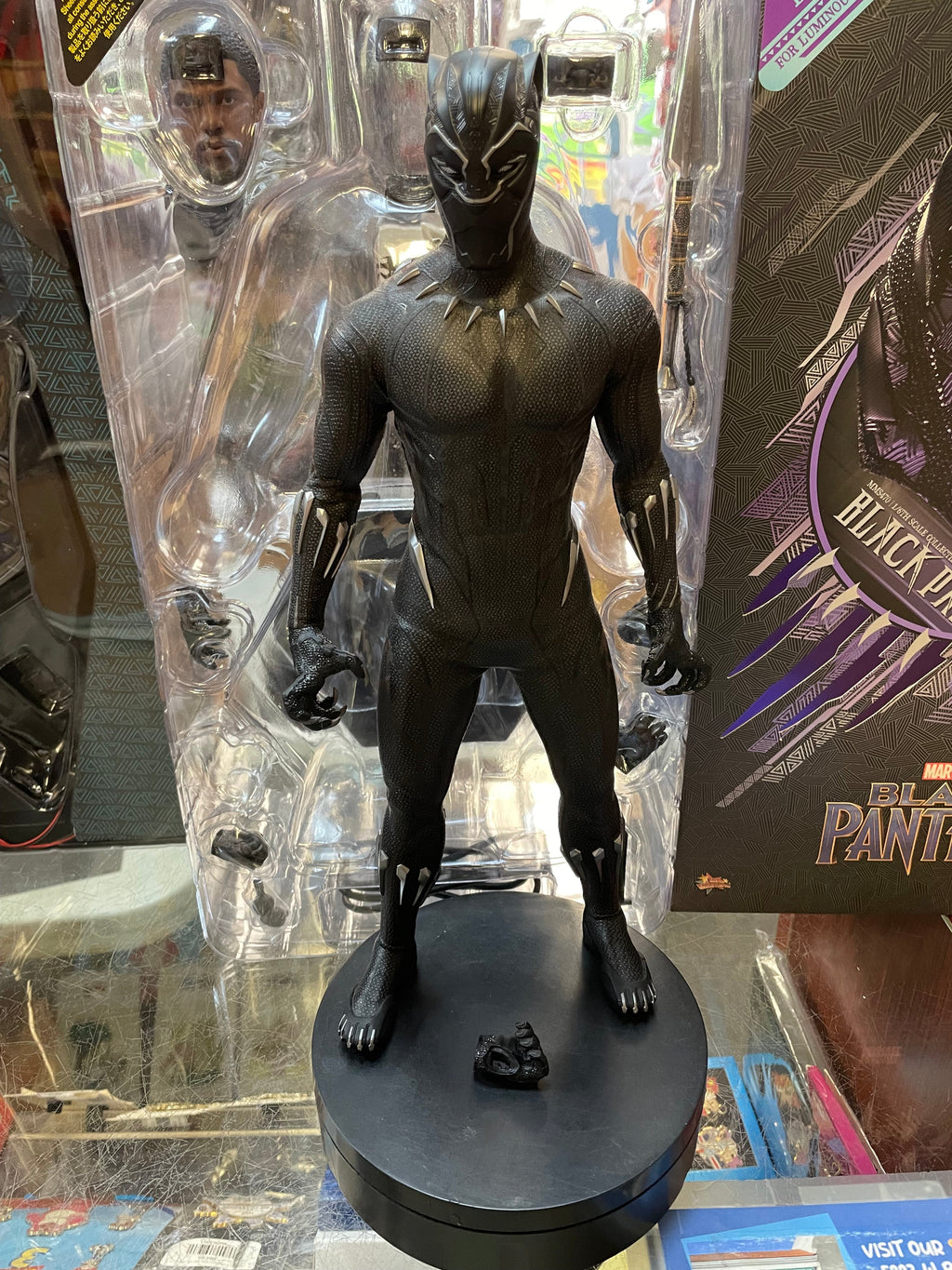 Black Panther MMS470 1/6 Scale (Marvel Black Panther, Hot Toys) INCOMPLETE product image 2, provided for visual reference