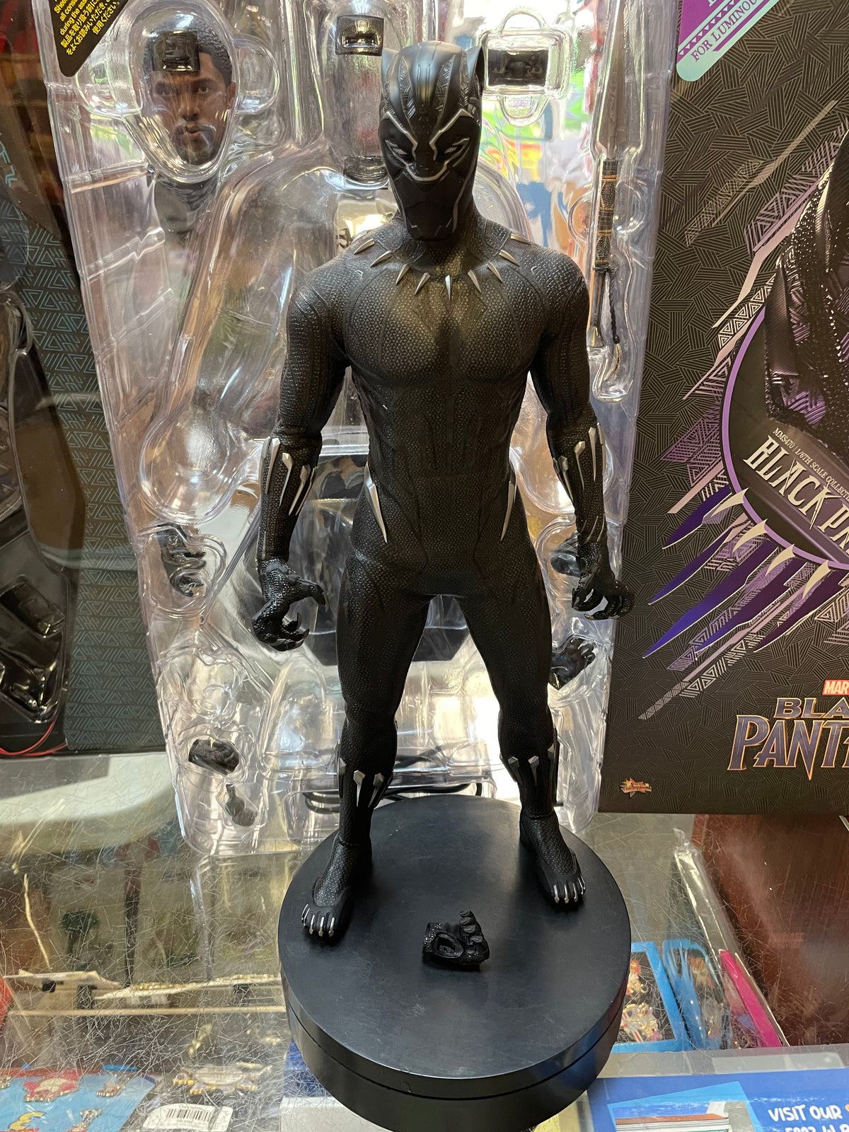 Black Panther MMS470 1/6 Scale (Marvel Black Panther, Hot Toys) INCOMPLETE product image 2, provided for visual reference