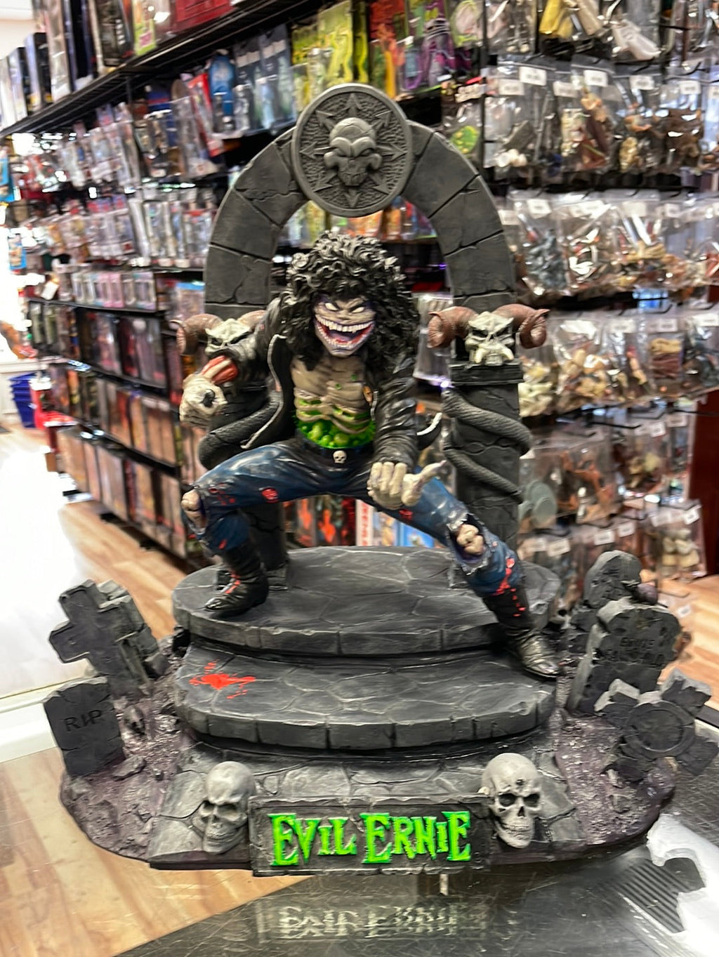 Evil Ernie Statue 875/2500 (Moore Creations, Chaos Comics) product image 1, provided for visual reference and product detail