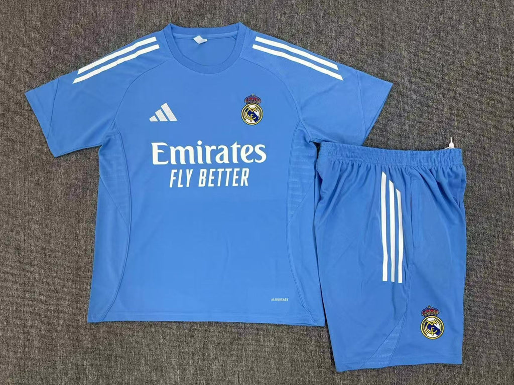 Kids Real Madrid Training Tracksuits 25/26 Football Kit product image 2