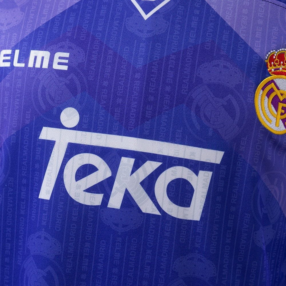 Real Madrid Jersey 1996-97 Away Retro Football Kit product image 6
