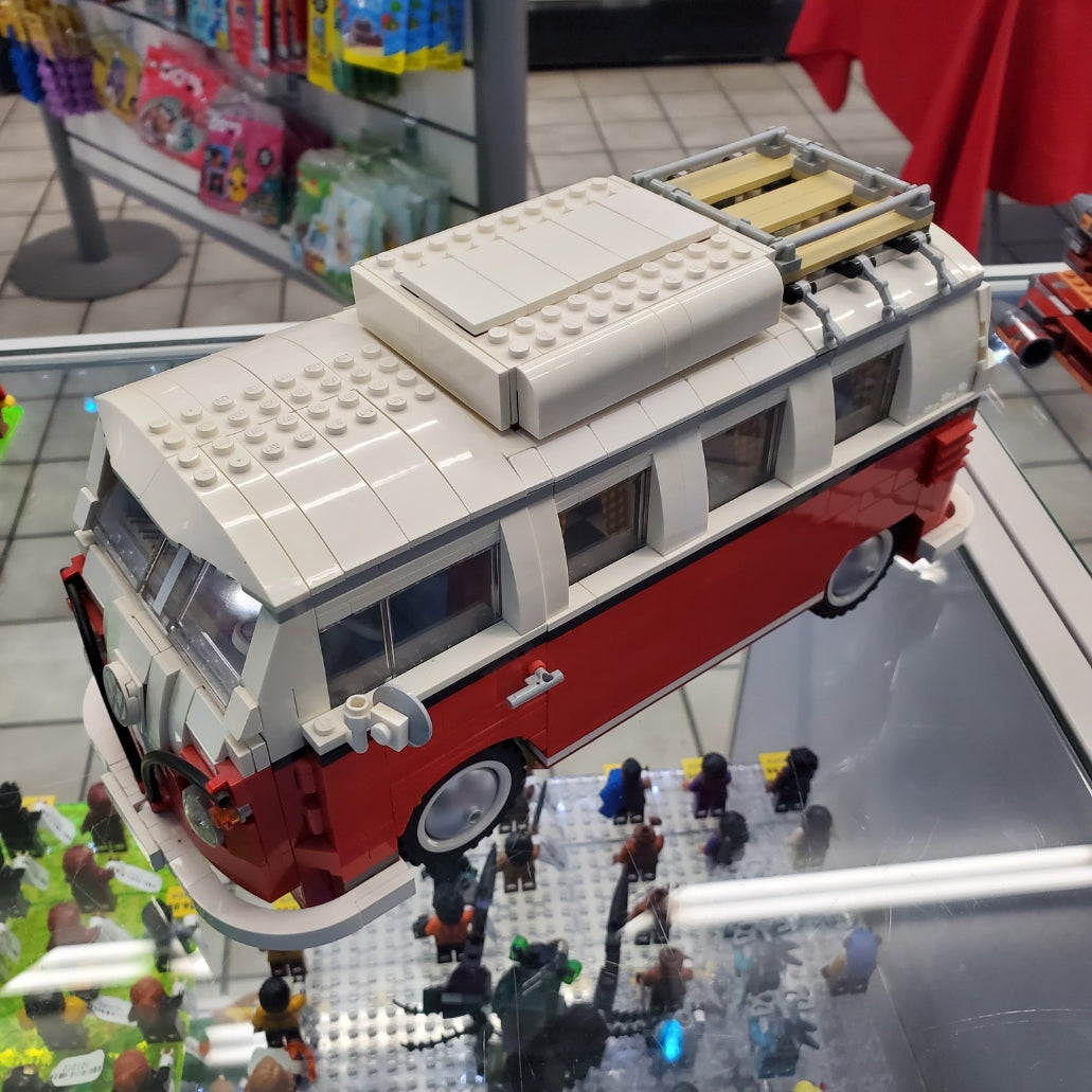 10220 Volkswagen T1 Camper Van (Previously Owned) (Retired) product image 1, provided for visual reference and product