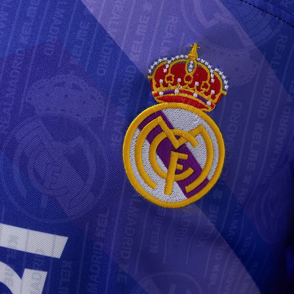 Real Madrid Jersey 1996-97 Away Retro Football Kit product image 5
