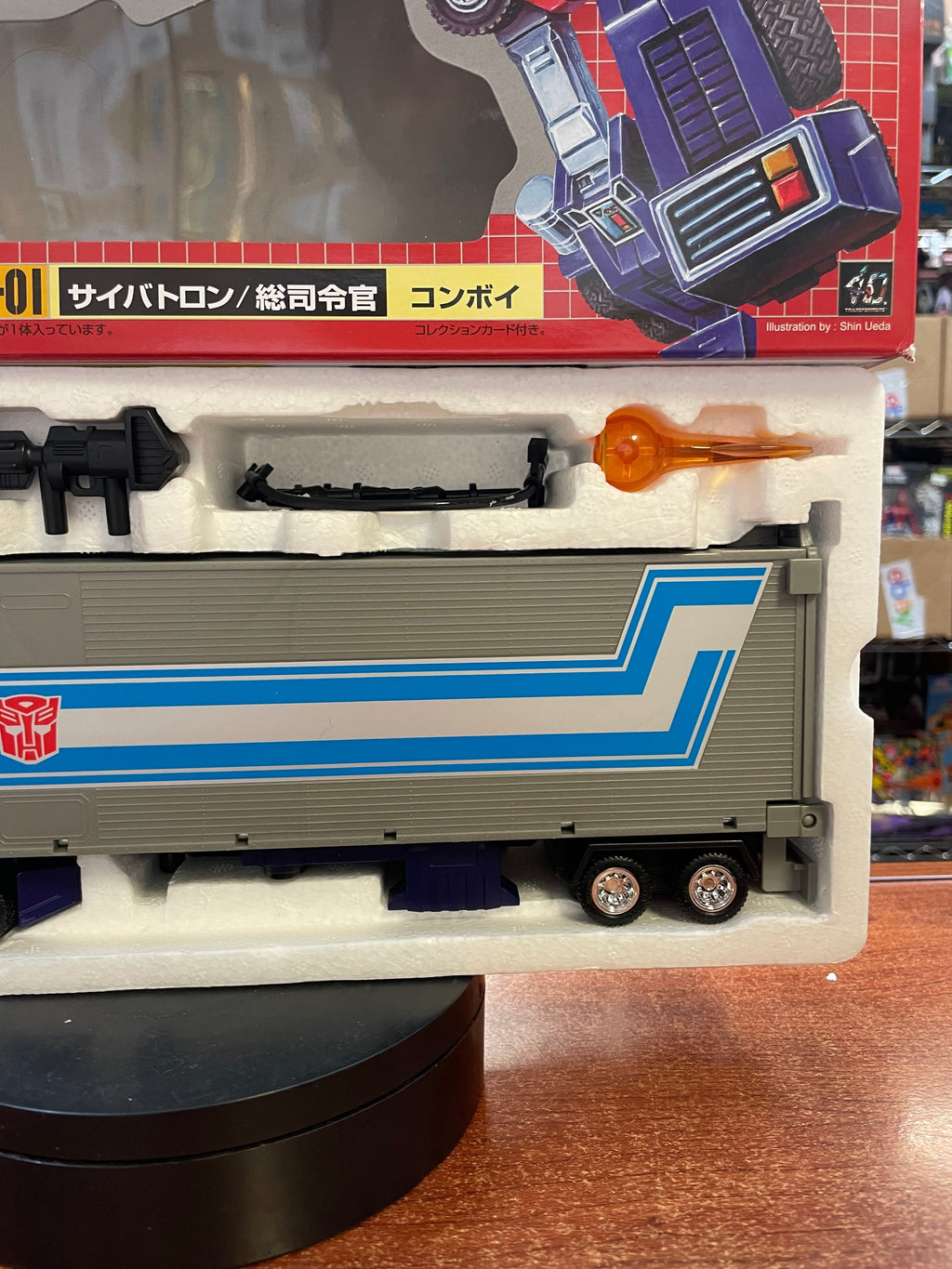Optimus Prime C-01 Missing Link (Takara Tomy, Hasbro, Transformers) COMPLETE product image 4, provided for visual reference