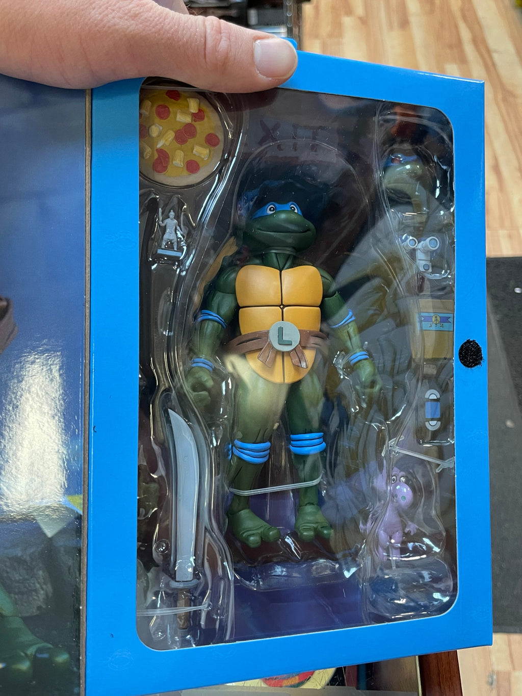 Pizza Club Leonardo Leads (Neca, TMNT) **SEALED** product image 5, provided for visual reference and product detail review