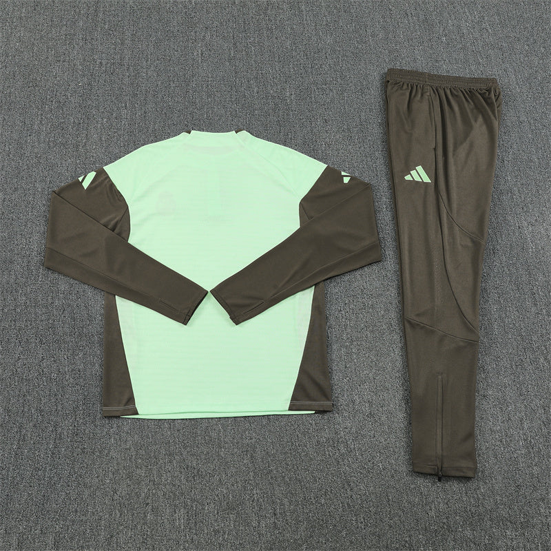 Real Madrid Training Tracksuits 25/26 Football Kit Soccer product image 9