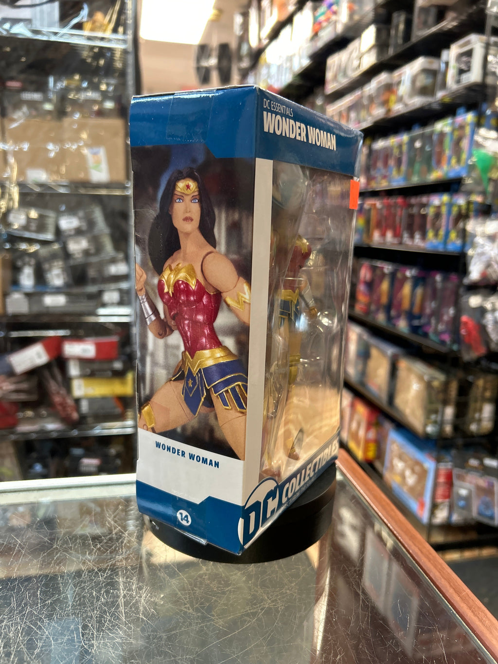 Wonder Woman (DC Direct, Essential Series) **SEALED** product image 2, provided for visual reference and product detail