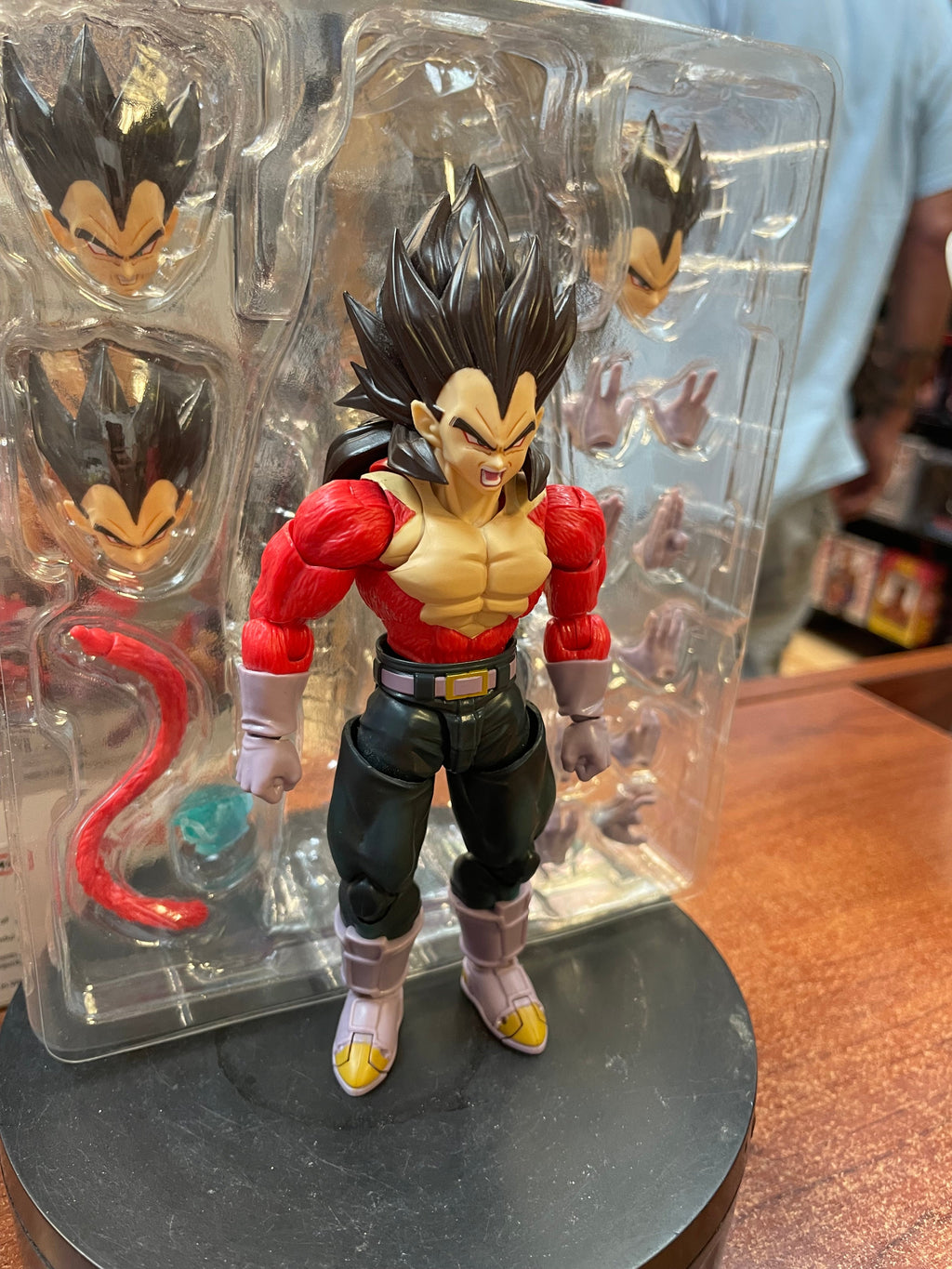 Super Saiyan 4 Vegeta (Dragon Ball, Bandai SH Figuarts) *COMPLETE* product image 2, provided for visual reference and