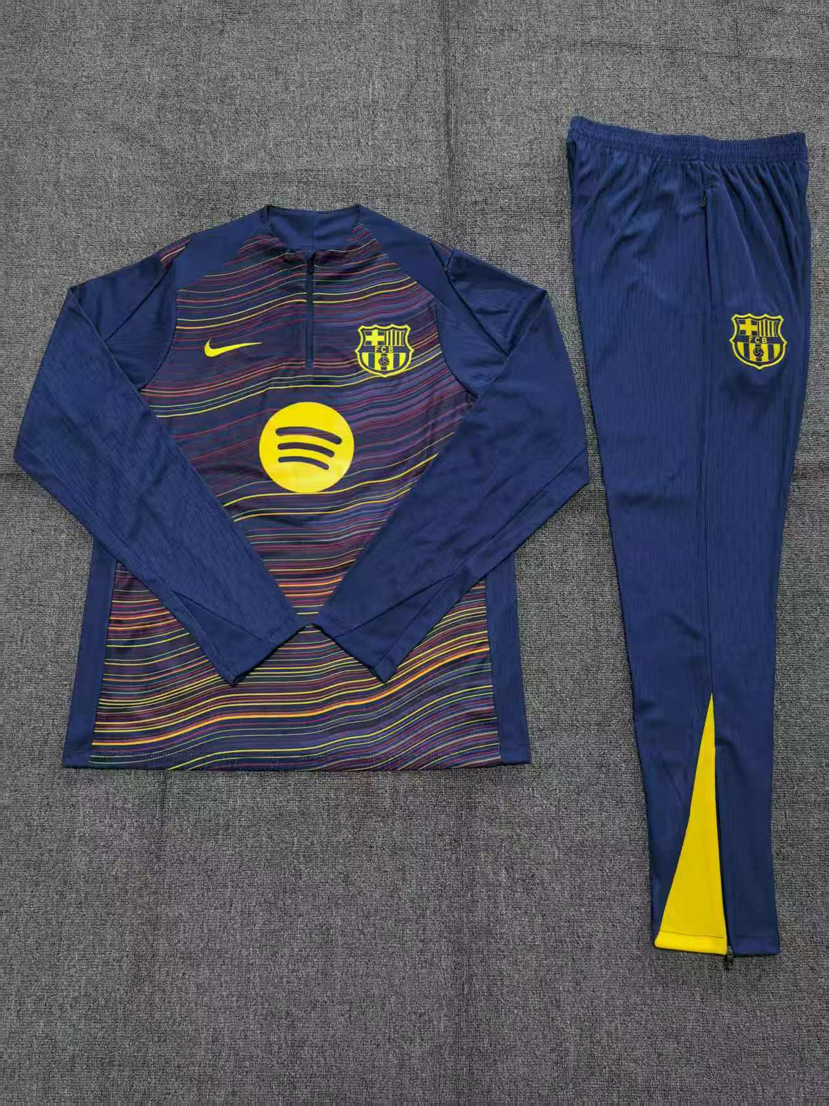 Kids Barcelona Training Tracksuits 25/26 Football Kit product image 2