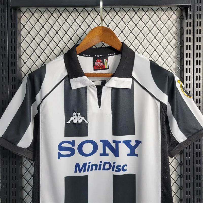 Juventus Retro Jersey 1997/98 Home Football Soccer Shirt product image 6