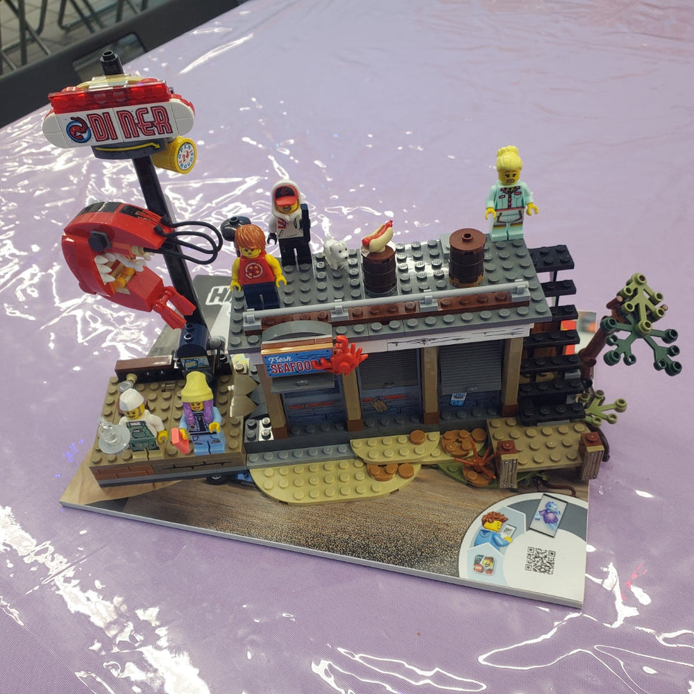 70422 Shrimp Shark Attack (Retired) (Previously Owned)