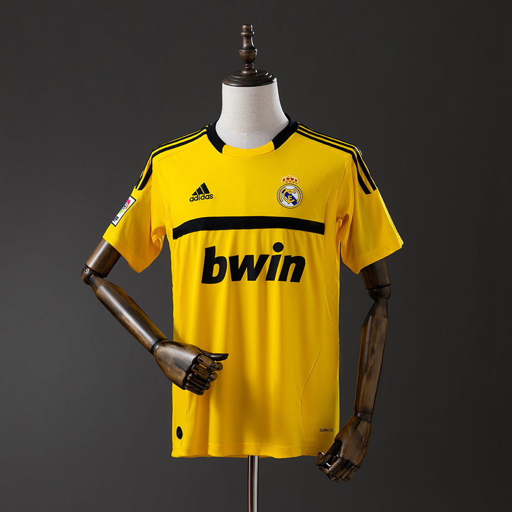 Real Madrid Jersey 2011/12 Goalkeeper Retro Football Kit product image 1