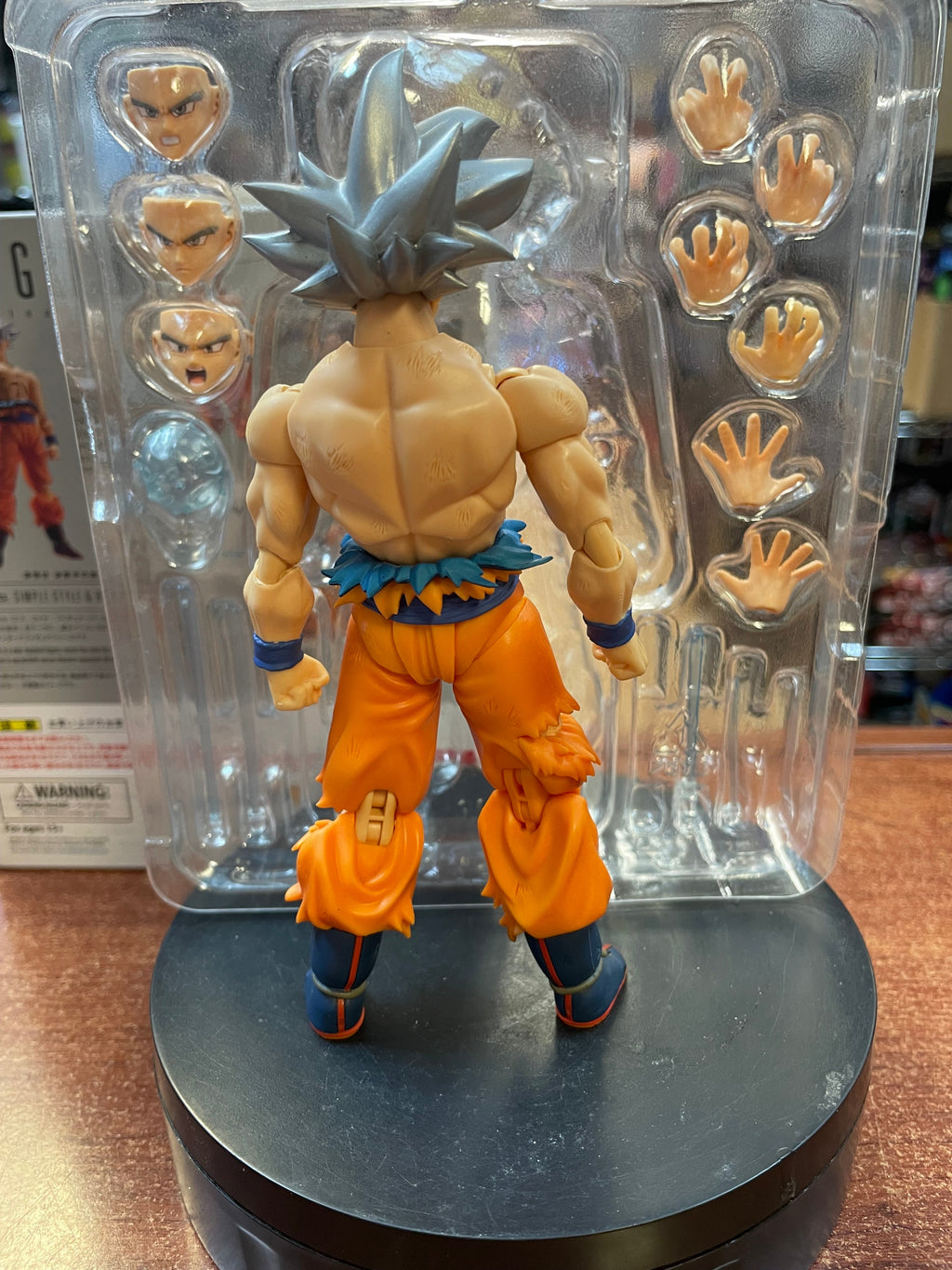 Ultra Instinct Son Goku (Dragon Ball, Bandai SH Figuarts) *INCOMPLETE* product image 3, provided for visual reference and
