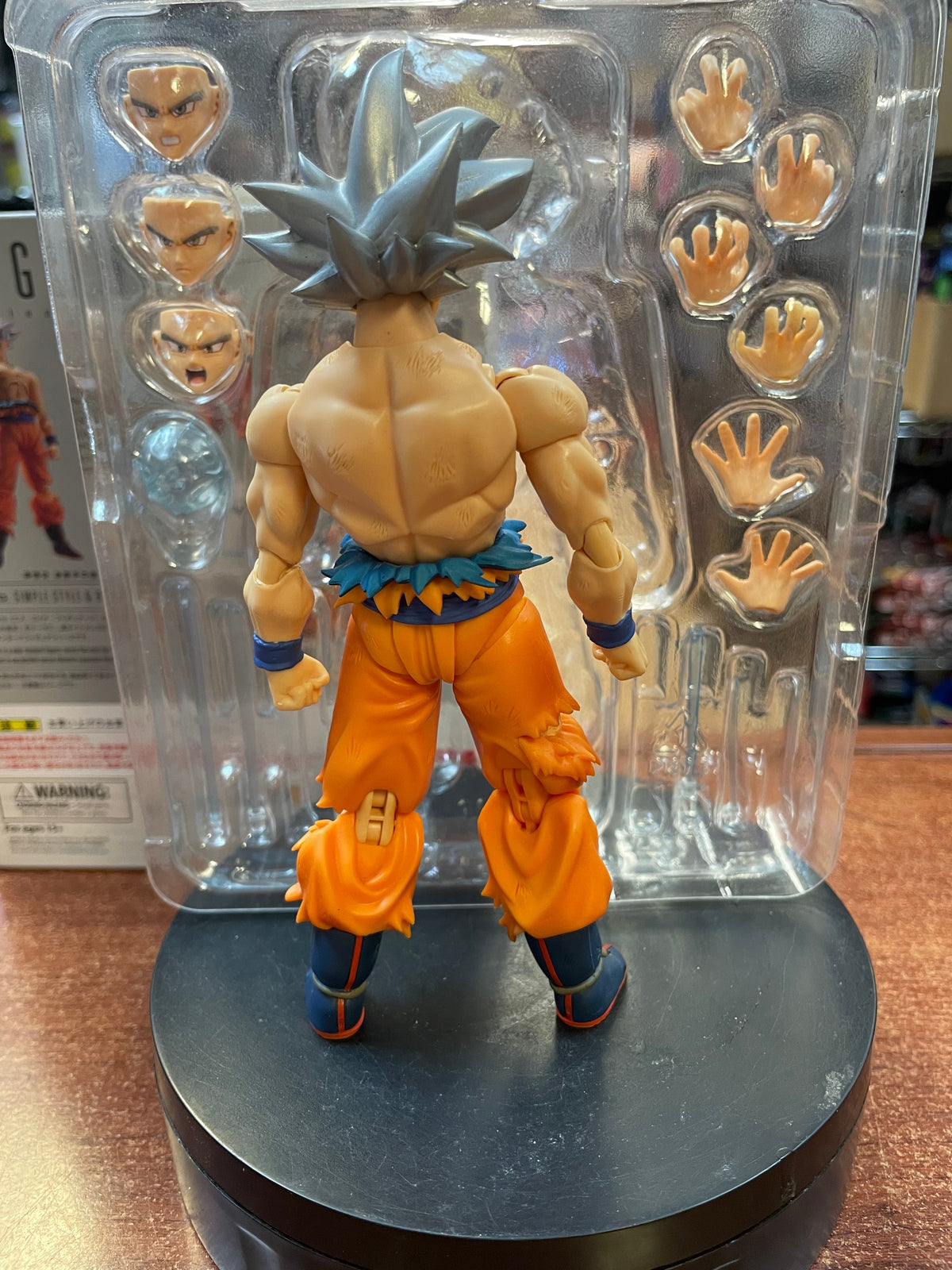 Ultra Instinct Son Goku (Dragon Ball, Bandai SH Figuarts) *INCOMPLETE* product image 3, provided for visual reference and