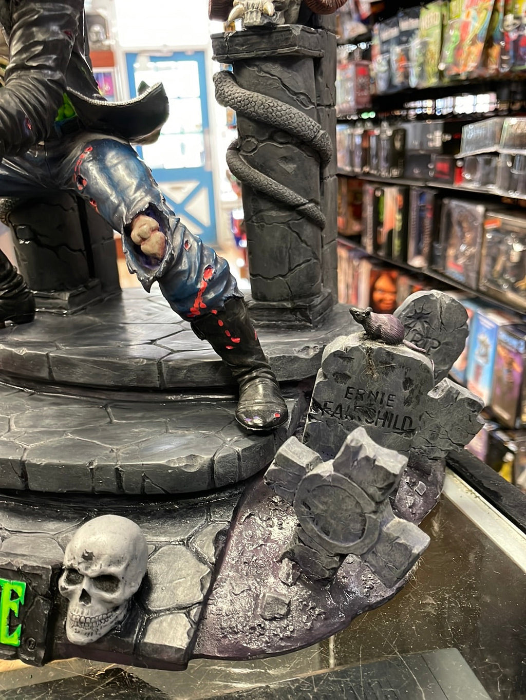 Evil Ernie Statue 875/2500 (Moore Creations, Chaos Comics) product image 4, provided for visual reference and product detail