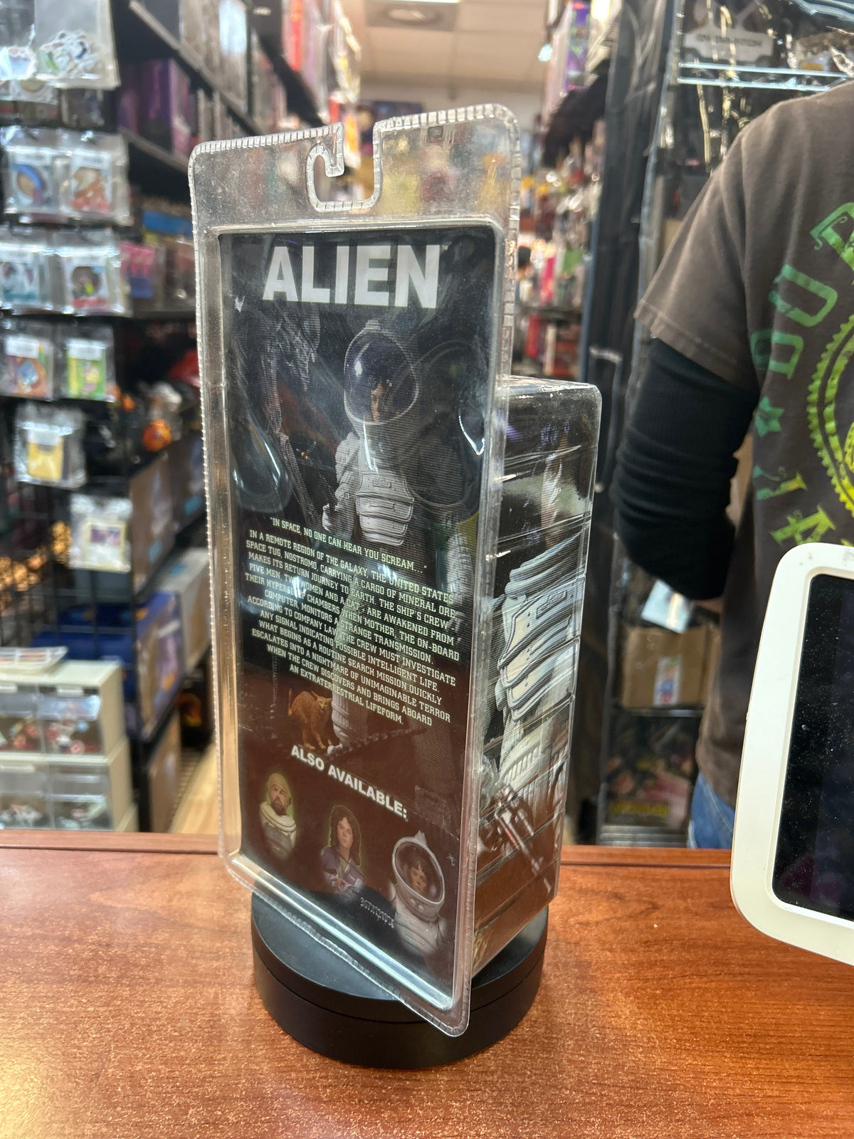 Ripley Compression Suit (Aliens, NECA) **SEALED** product image 3, provided for visual reference and product detail review
