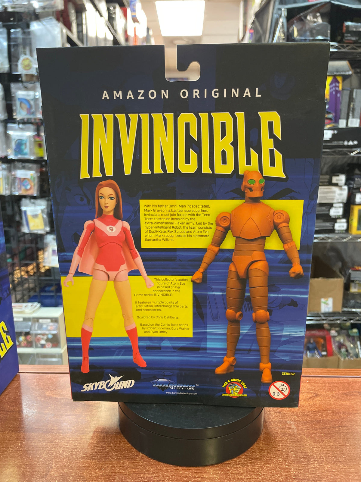 Atom Eve -Deluxe- (Invincible, Diamond Select) **NEW** product image 2, provided for visual reference and product detail
