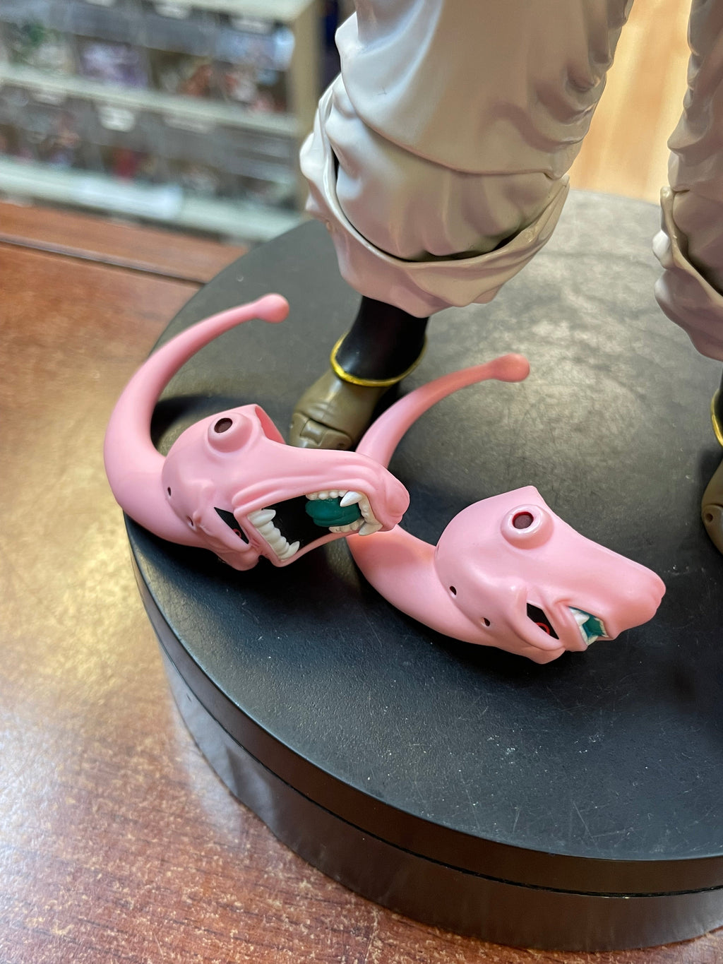 Majin Super Buu (Dragon Ball, Bandai SH Figuarts) *COMPLETE* product image 2, provided for visual reference and product