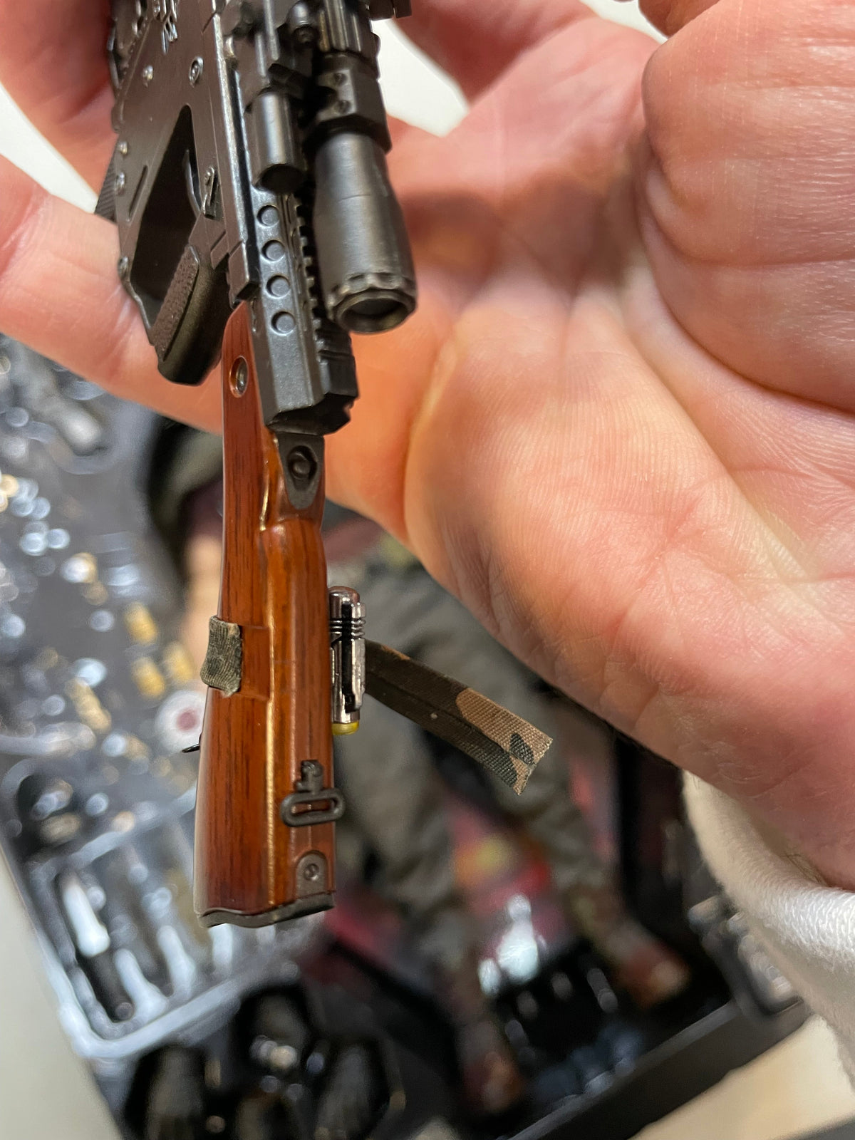 Cable With Exclusive Shield MMS583 1/6 Scale (Deadpool 2, Hot Toys) COMPLETE product image 20, provided for visual reference