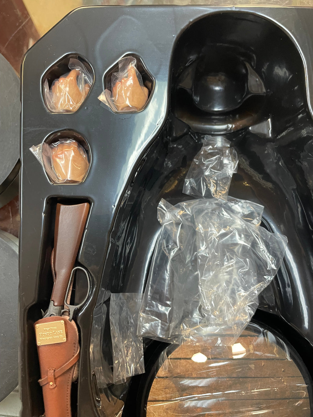 John Wayne The Duke Limited Edition 1/6 Scale (Kaustic Plastik, Infinite Statue) COMPLETE product image 8, provided for