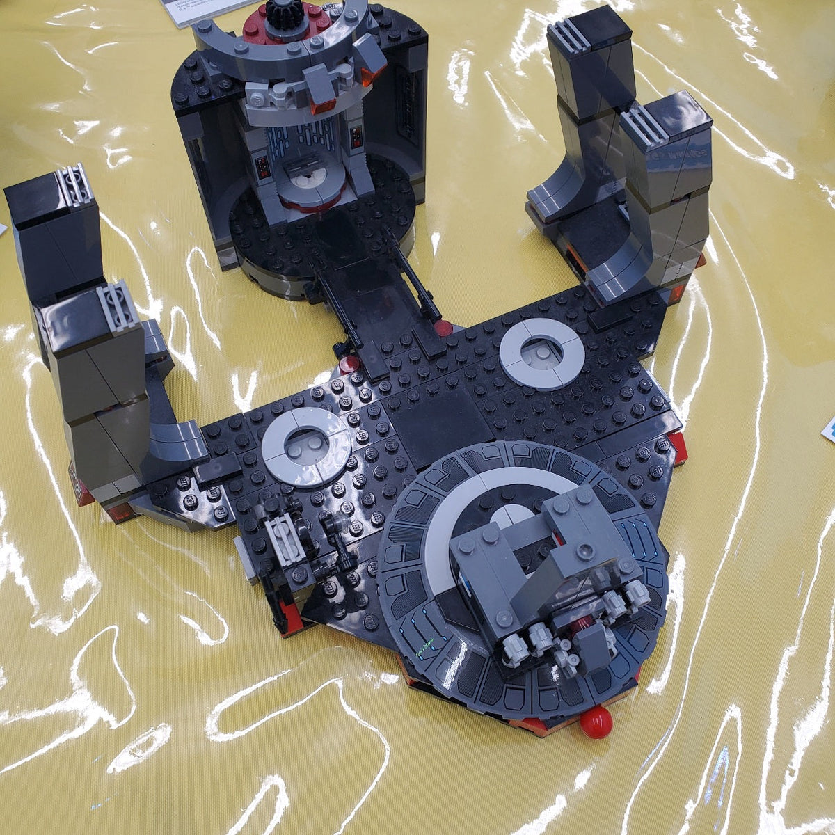 75216 Snoke's Throne Room (Retired) (Previously Owned) product image 1, provided for visual reference and product detail