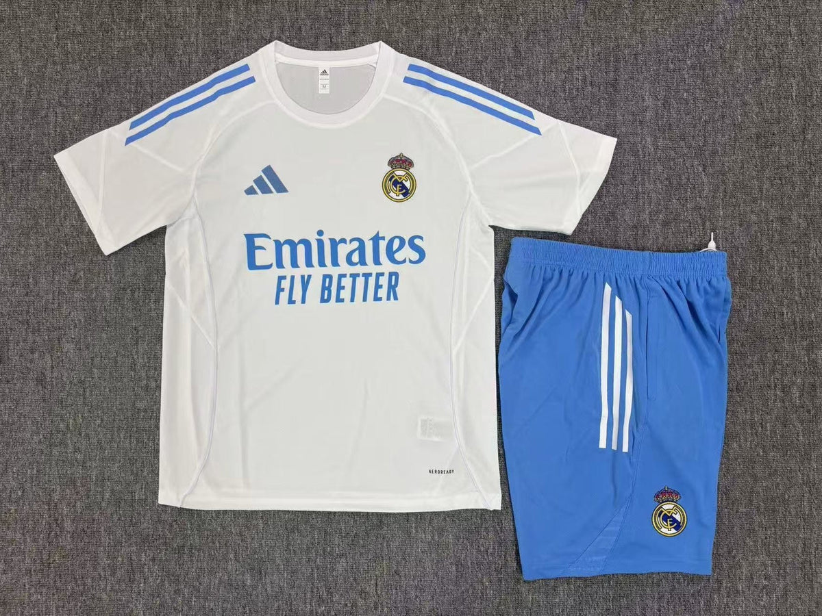 Kids Real Madrid Training Tracksuits 25/26 Football Kit product image 2