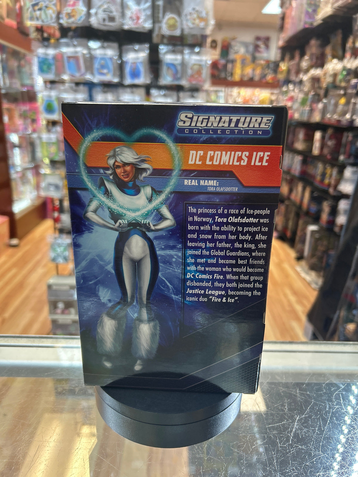 Ice -Signature Collection- (DC Multiverse, Mattel) **SEALED** product image 4, provided for visual reference and product