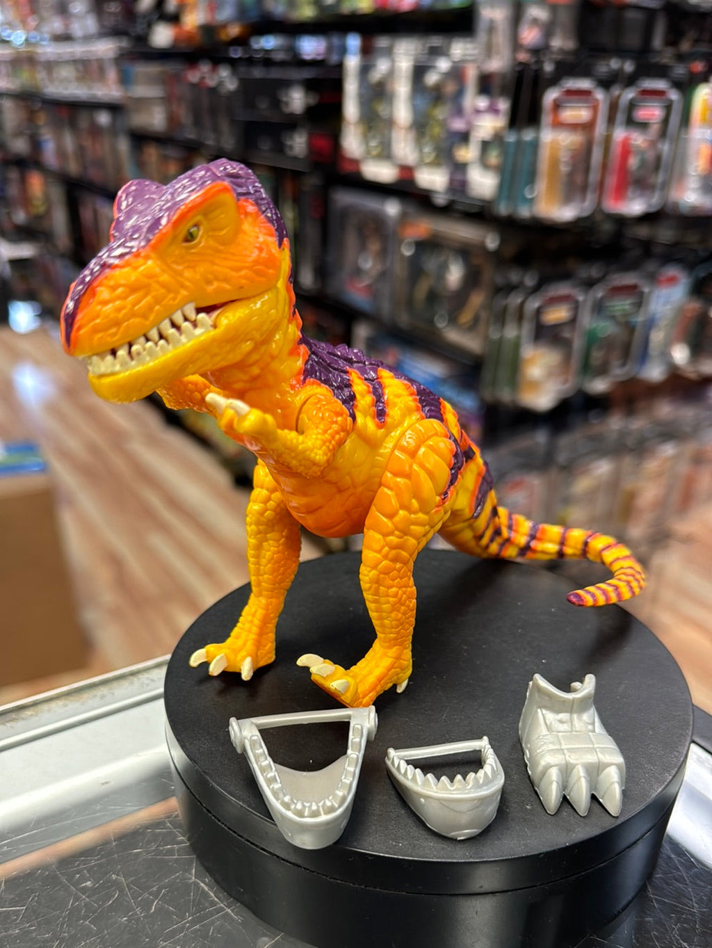Sauron 6” (Vintage Primal Rage, Playmates) product image 1, provided for visual reference and product detail review