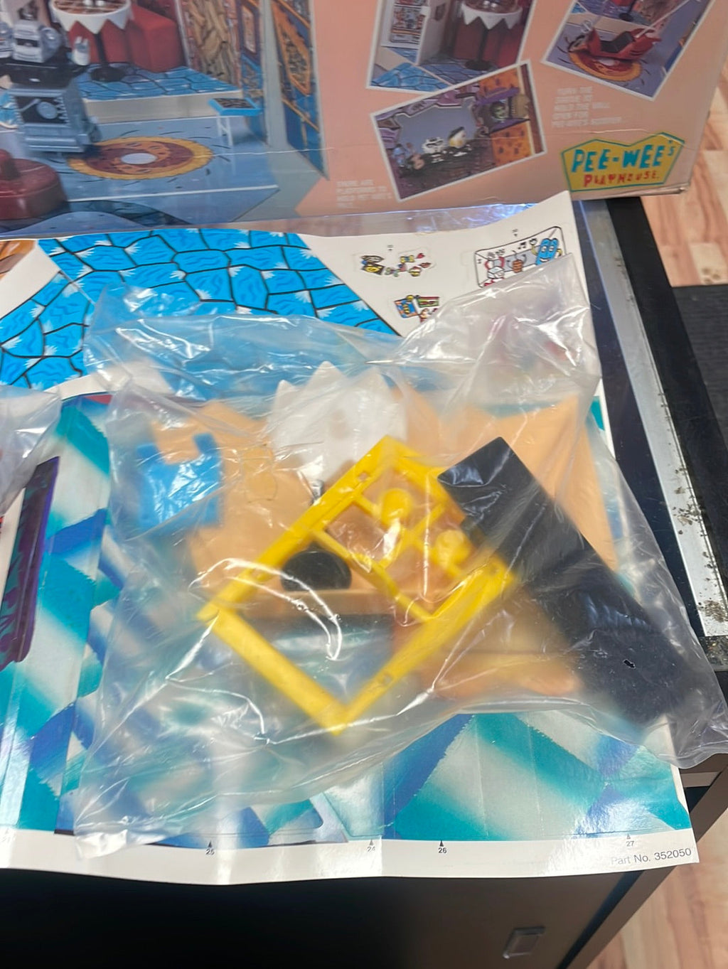 Pee Wee’s Playhouse (Matchbox, Vintage Pee Wee Herman) Unused Contents product image 2, provided for visual reference and