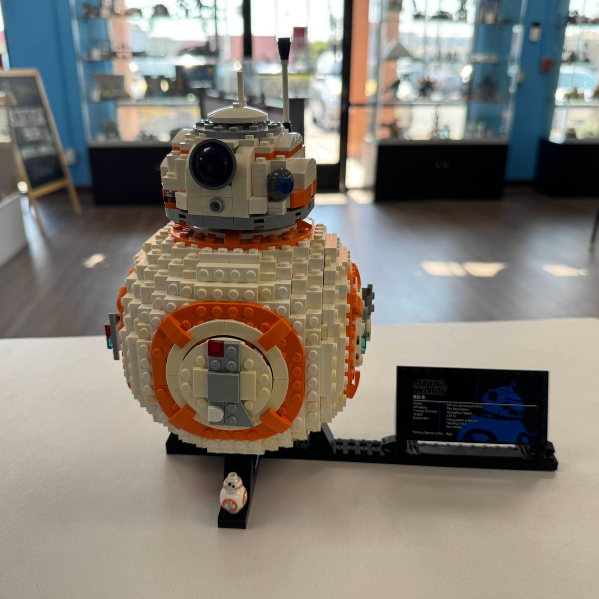 75187 BB-8 (Retired) (Previously Owned) product image 1, provided for visual reference and product detail review