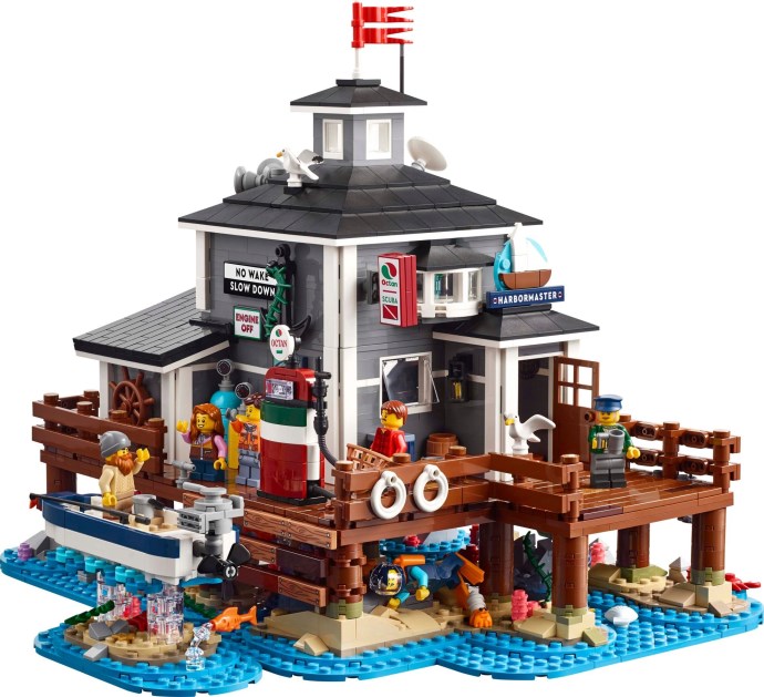 910040 Bricklink Harbormaster's Office product image 2, provided for visual reference and product detail review