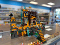 70010 The Lion CHI Temple (Retired) (Previously Owned) product image 1, provided for visual reference and product detail