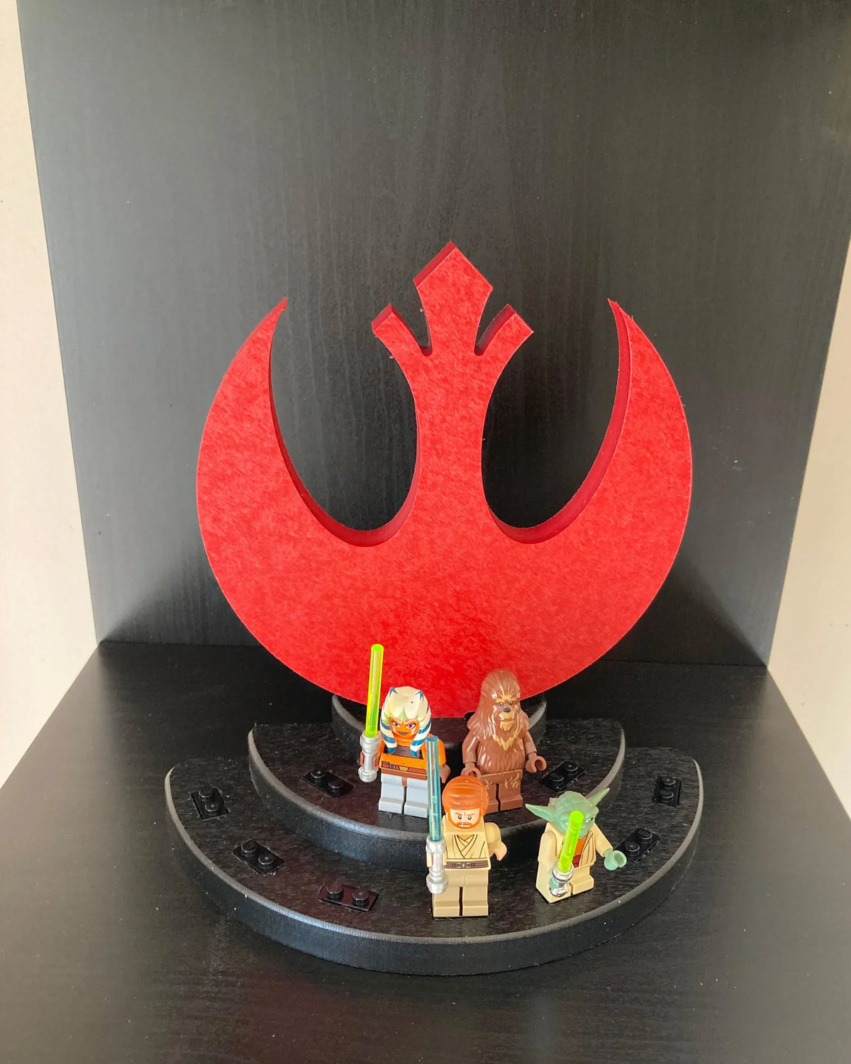 Minifig Display Stand - Rebel Symbol product image 1, provided for visual reference and product detail review