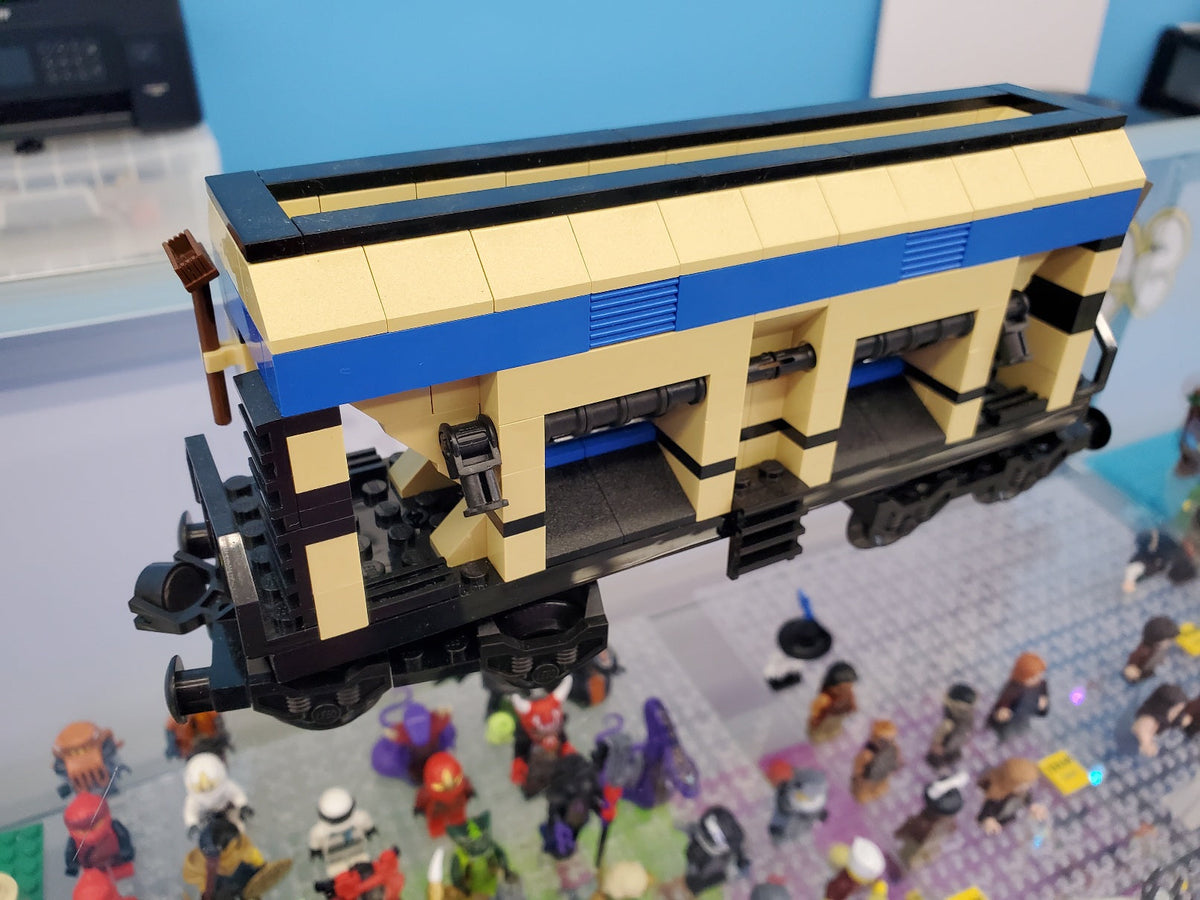 10017 Hopper Wagon (Previously Owned) (Retired) product image 1, provided for visual reference and product detail review
