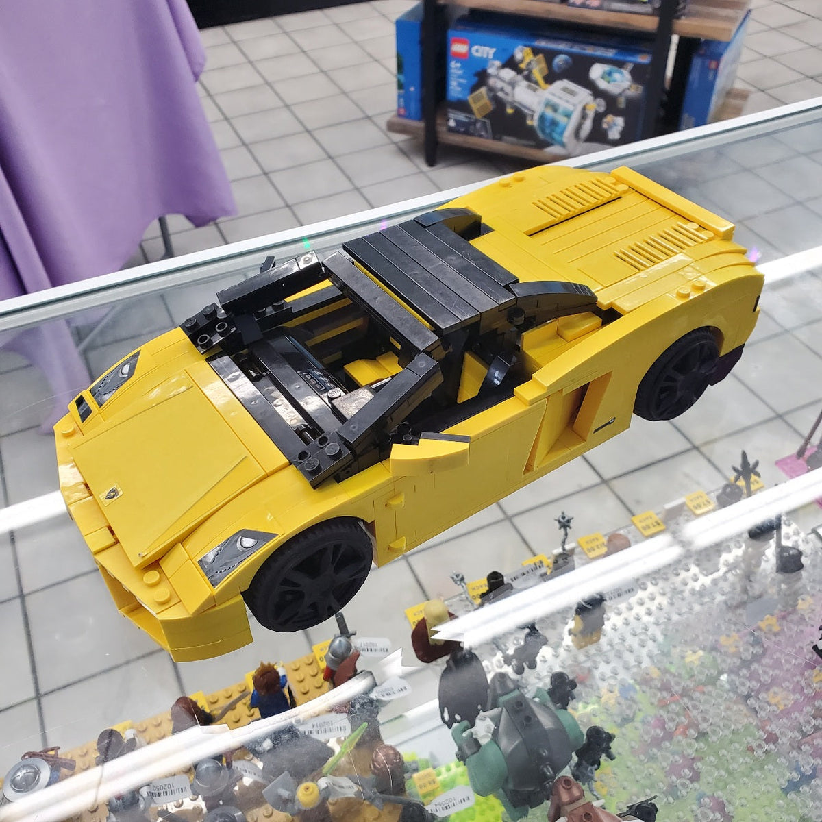 8169 Lamborghini Gallardo LP 560-4 (Retired) (Previously Owned) product image 1, provided for visual reference and product