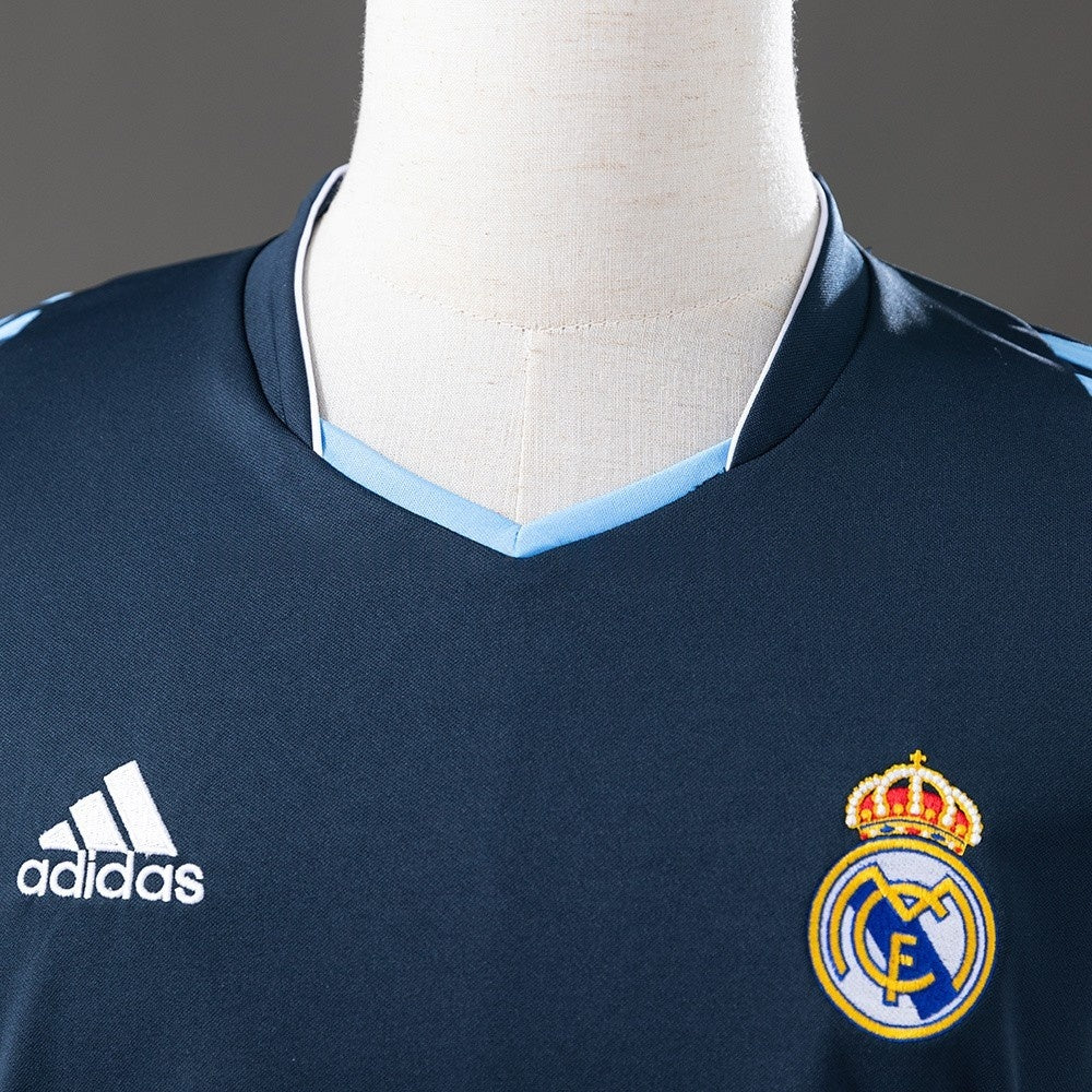 Real Madrid Jersey 2003-04 Away Retro Football Kit product image 6