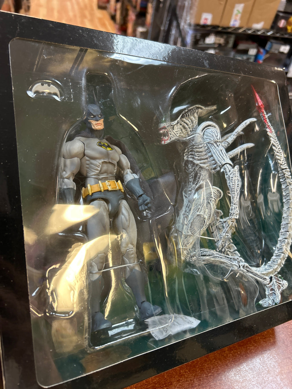 Joker Xenomorph vs Dark Horse Batman -SDCC- (NECA, Predator) **SEALED** product image 7, provided for visual reference and