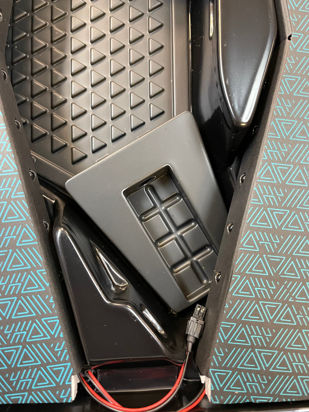 Black Panther MMS470 1/6 Scale (Marvel Black Panther, Hot Toys) INCOMPLETE product image 19, provided for visual reference