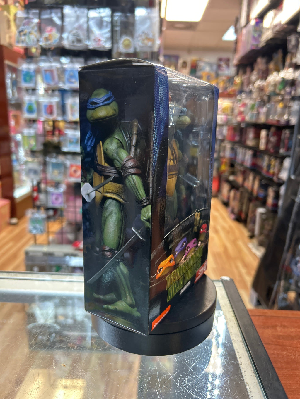 Leonardo -GameStop- (TMNT Ninja Turtles, NECA) **SEALED** product image 2, provided for visual reference and product detail