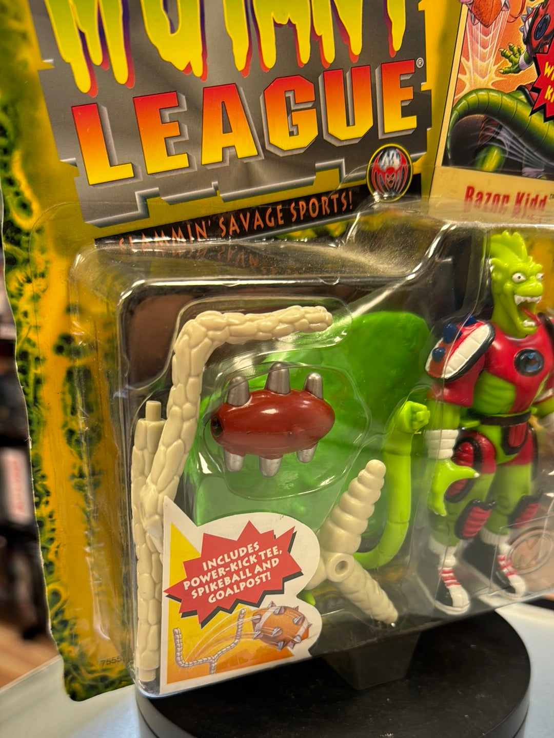 Razor Kidd with Tail Whippin Kicks (Vintage Mutant League, Galoob) Sealed product image 6, provided for visual reference and