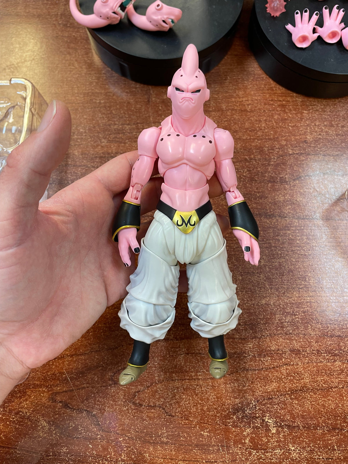 Majin Super Buu (Dragon Ball, Bandai SH Figuarts) *COMPLETE* product image 11, provided for visual reference and product
