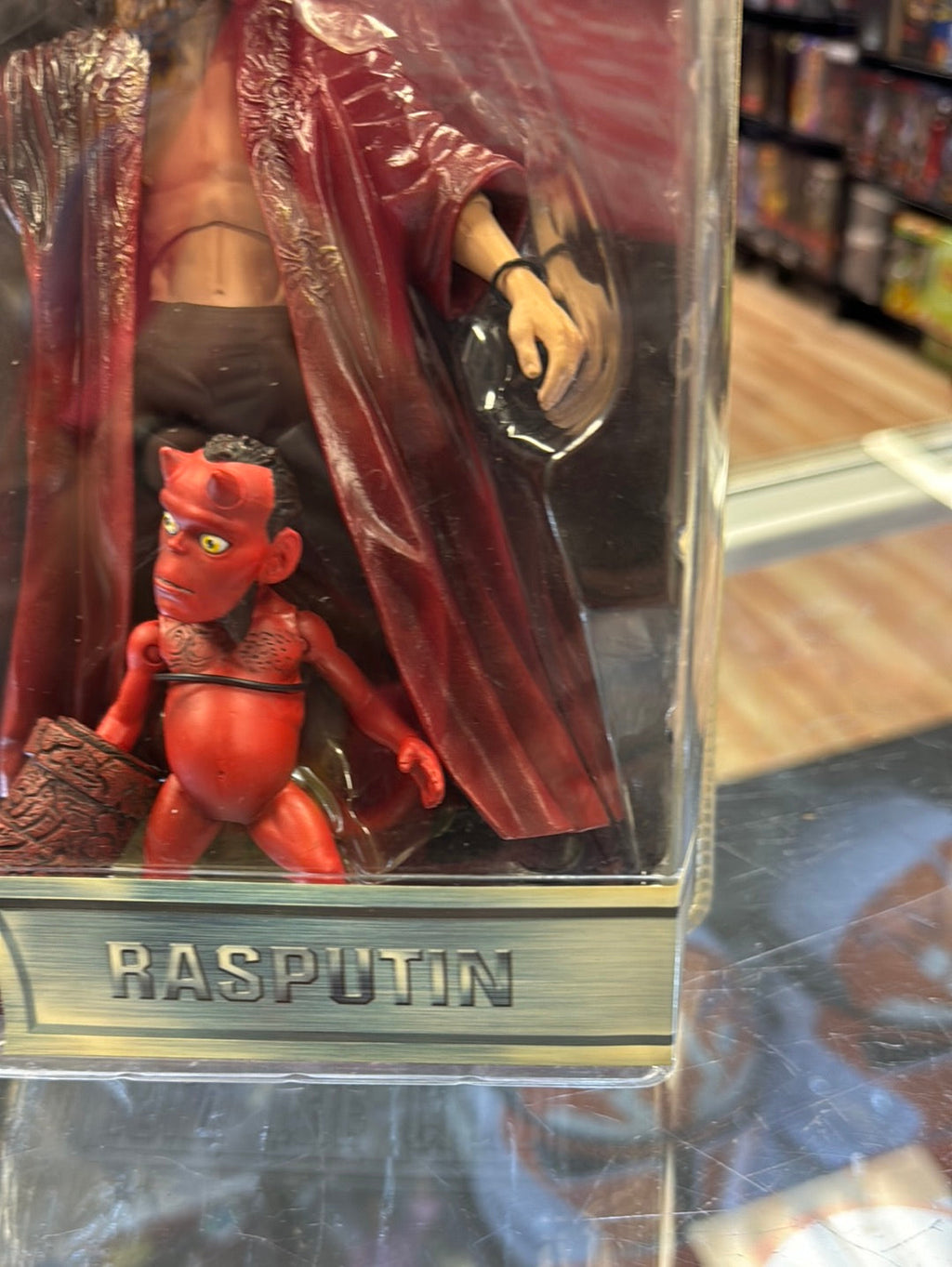 Rasputin with Hellboy (Mezco, HellBoy) product image 4, provided for visual reference and product detail review