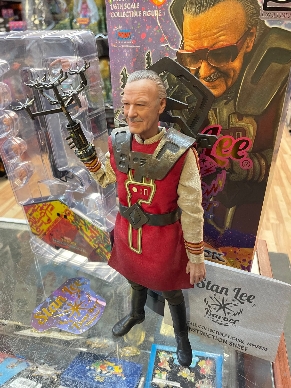 Stan Lee Barber Sakaar Planet (Marvel Thor Ragnarok, Hot Toys) INCOMPLETE product image 7, provided for visual reference and